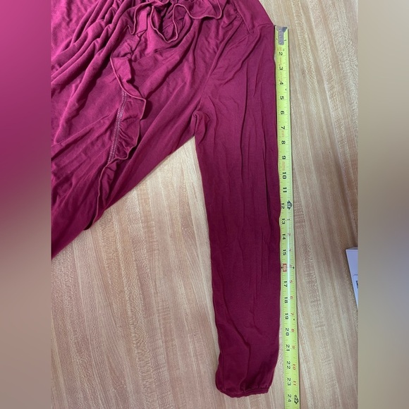 J. Crew Mercantile burgundy red ruffle V-neck  blouse women’s size L - Picture 10 of 16